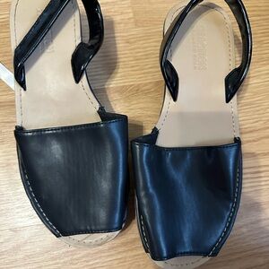 Kenneth Cole Black leather Women's Sandals